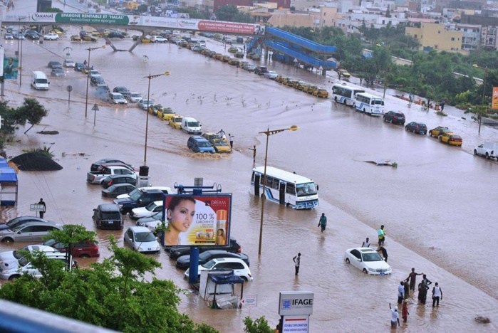 Des pluies a Dakar font un mort des voitures engloutis par les - Senenews - Actualité au Sénégal, Politique, Économie, Sport